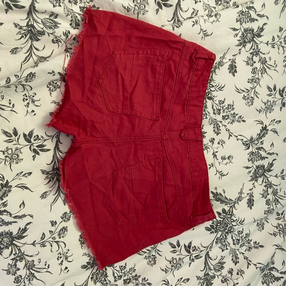 Red Linen Shorts - Picture 5 of 5